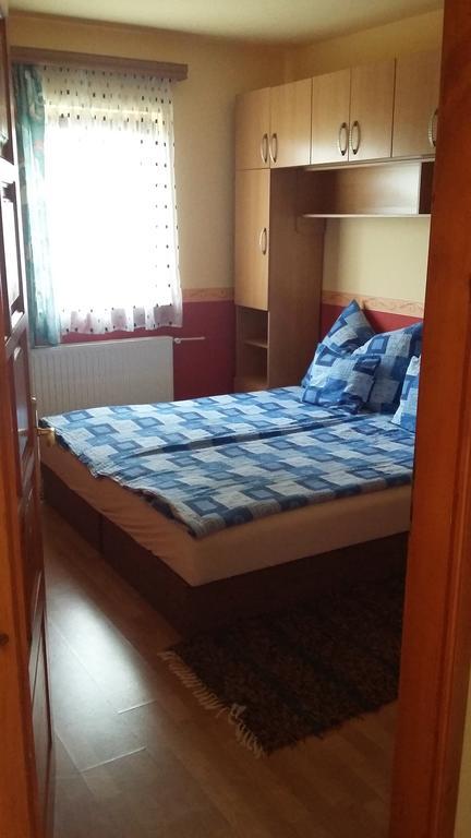 Bodzavirag Apartman ซาลาคาโรส ภายนอก รูปภาพ